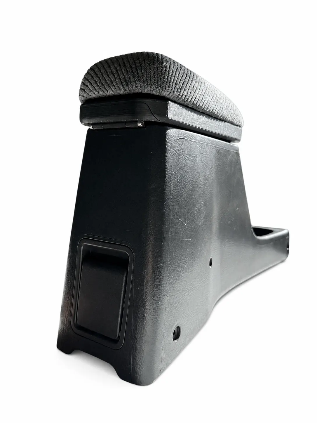 Armrest module, rear storage cubby